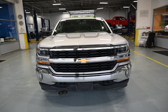 Used 2017 Chevrolet Silverado 1500 LT w/ All Star Edition AWD/4WD image 2