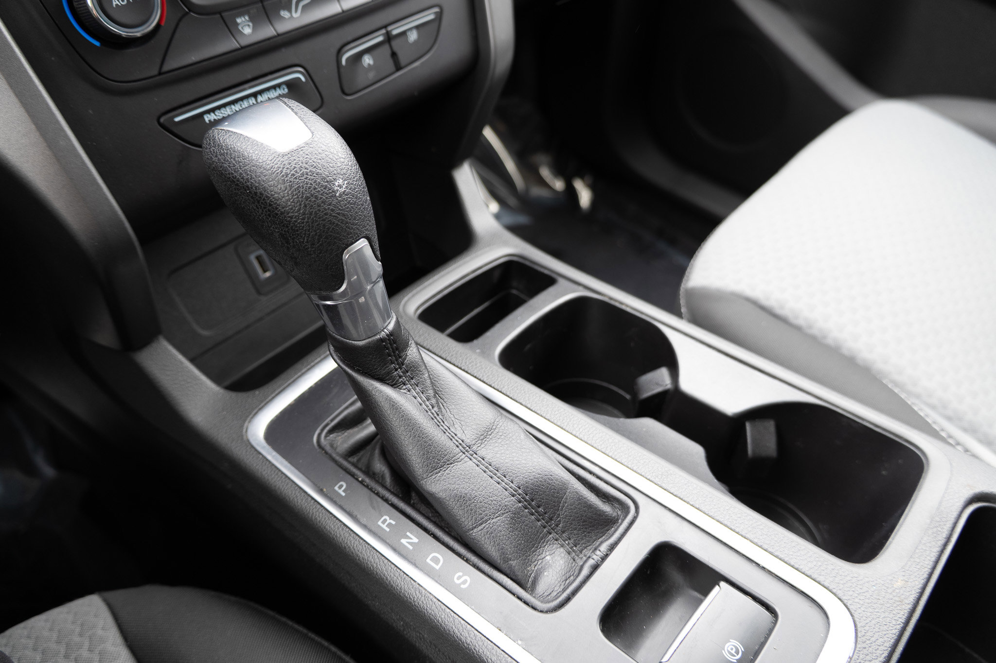 Used 2017 Ford Escape SE w/ Equipment Group 201A image 48