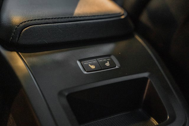 Used 2023 Volvo V60 B5 Cross Country Plus image 32