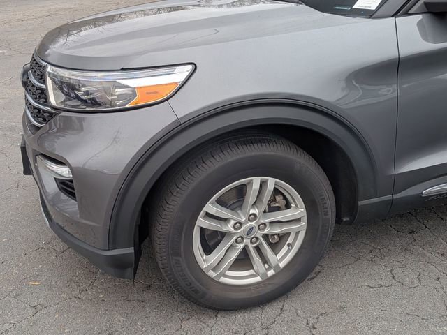Used 2022 Ford Explorer XLT w/ Equipment Group 202A image 9