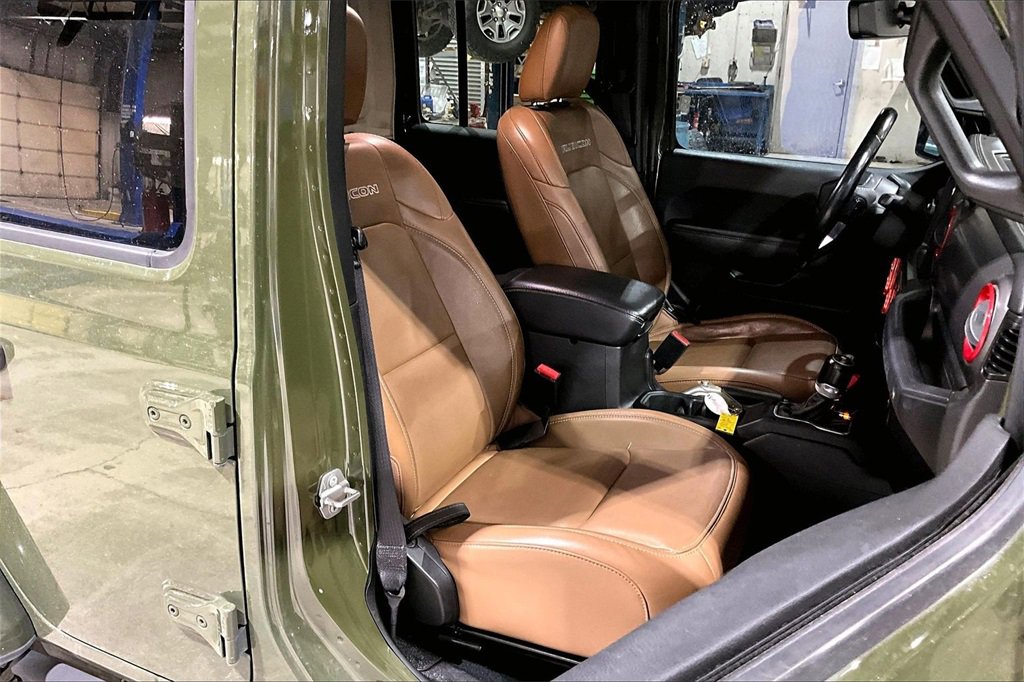 Used 2022 Jeep Wrangler Unlimited Rubicon w/ Cold Weather Group image 7