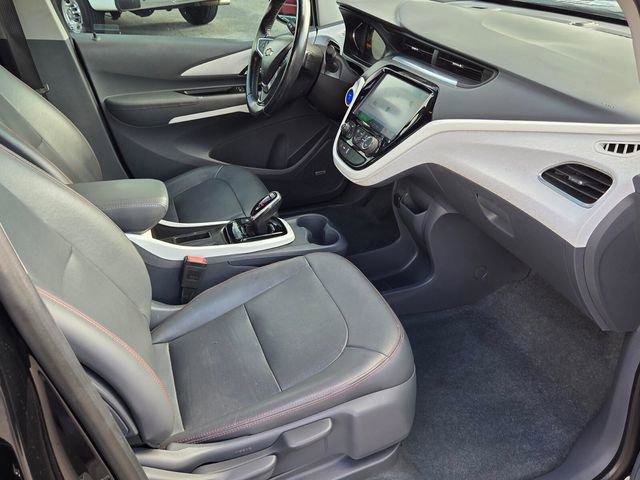 Used 2020 Chevrolet Bolt Premier w/ Infotainment Package FWD image 17