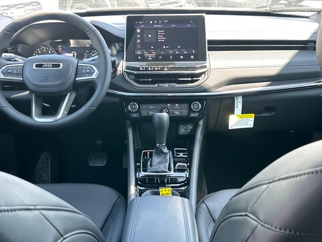 New 2026 Jeep Compass Latitude AWD/4WD image 15