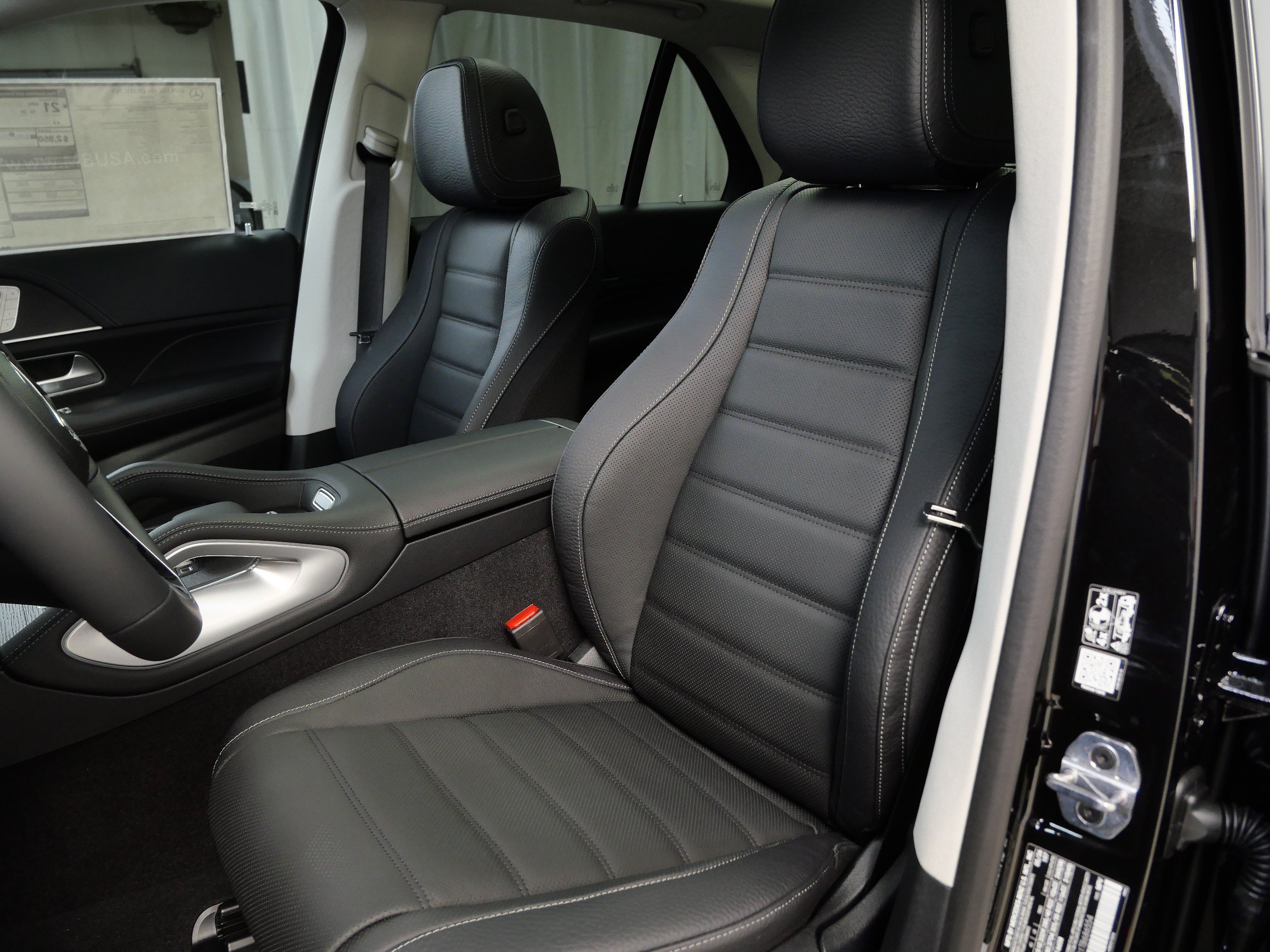 New 2026 Mercedes-Benz GLE 450 4MATIC image 3