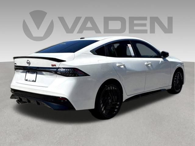New 2026 Nissan Sentra SR w/ SR Premium Package FWD image 27