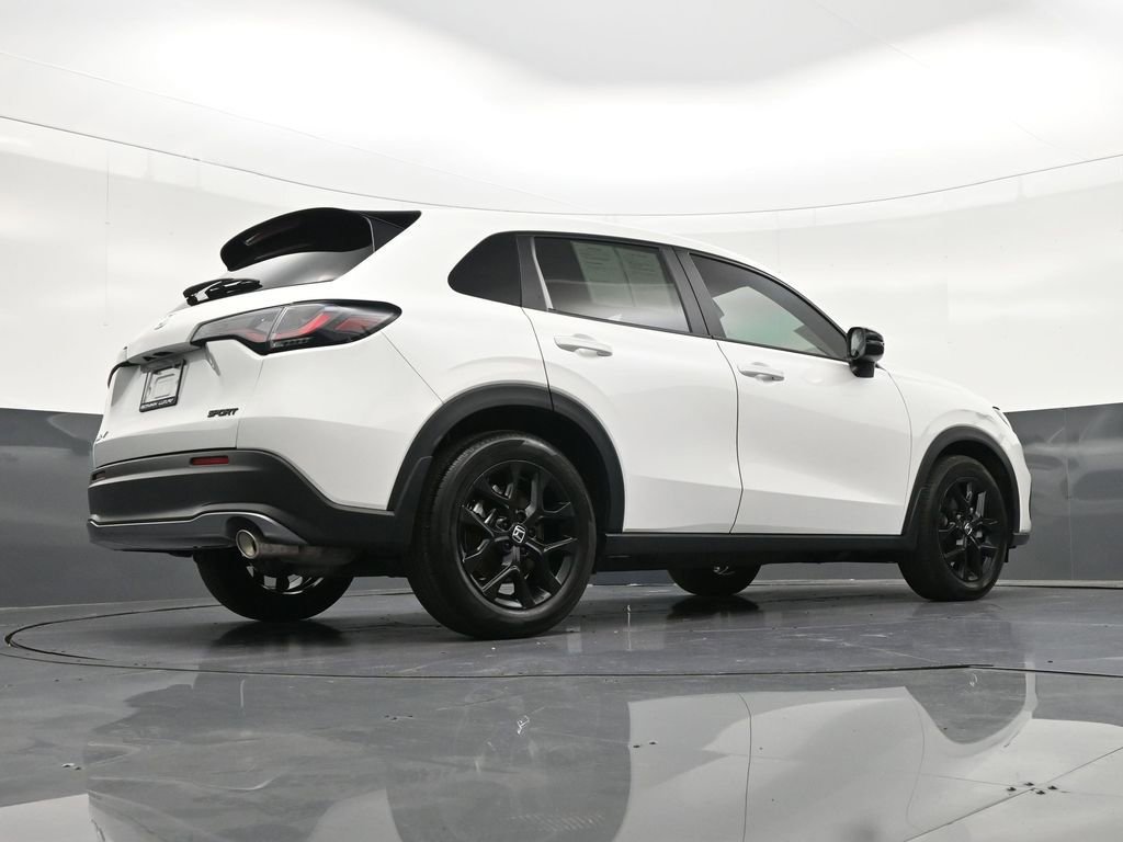 Used 2025 Honda HR-V Sport image 29