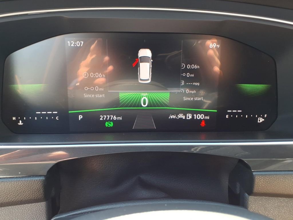 Used 2024 Volkswagen Tiguan Wolfsburg Edition image 19