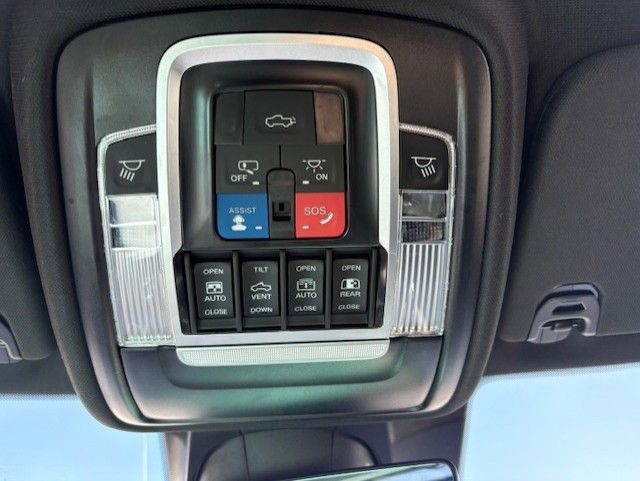 Used 2023 RAM 1500 Laramie RWD image 13