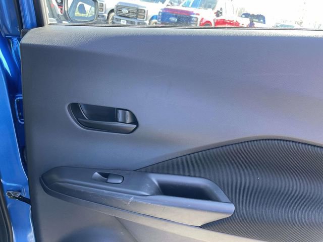 Used 2021 Nissan Kicks S image 24