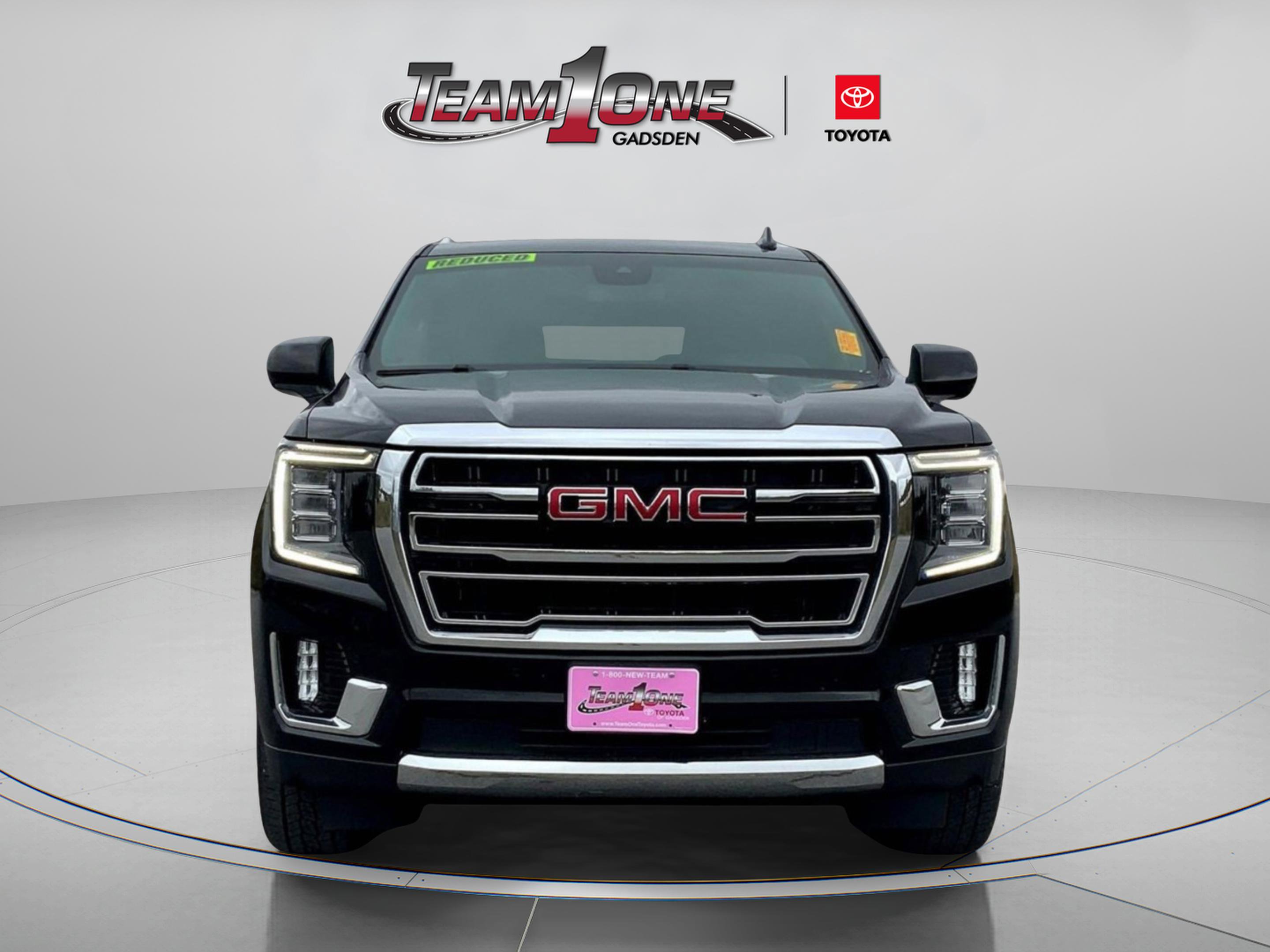 Used 2023 GMC Yukon SLT image 2
