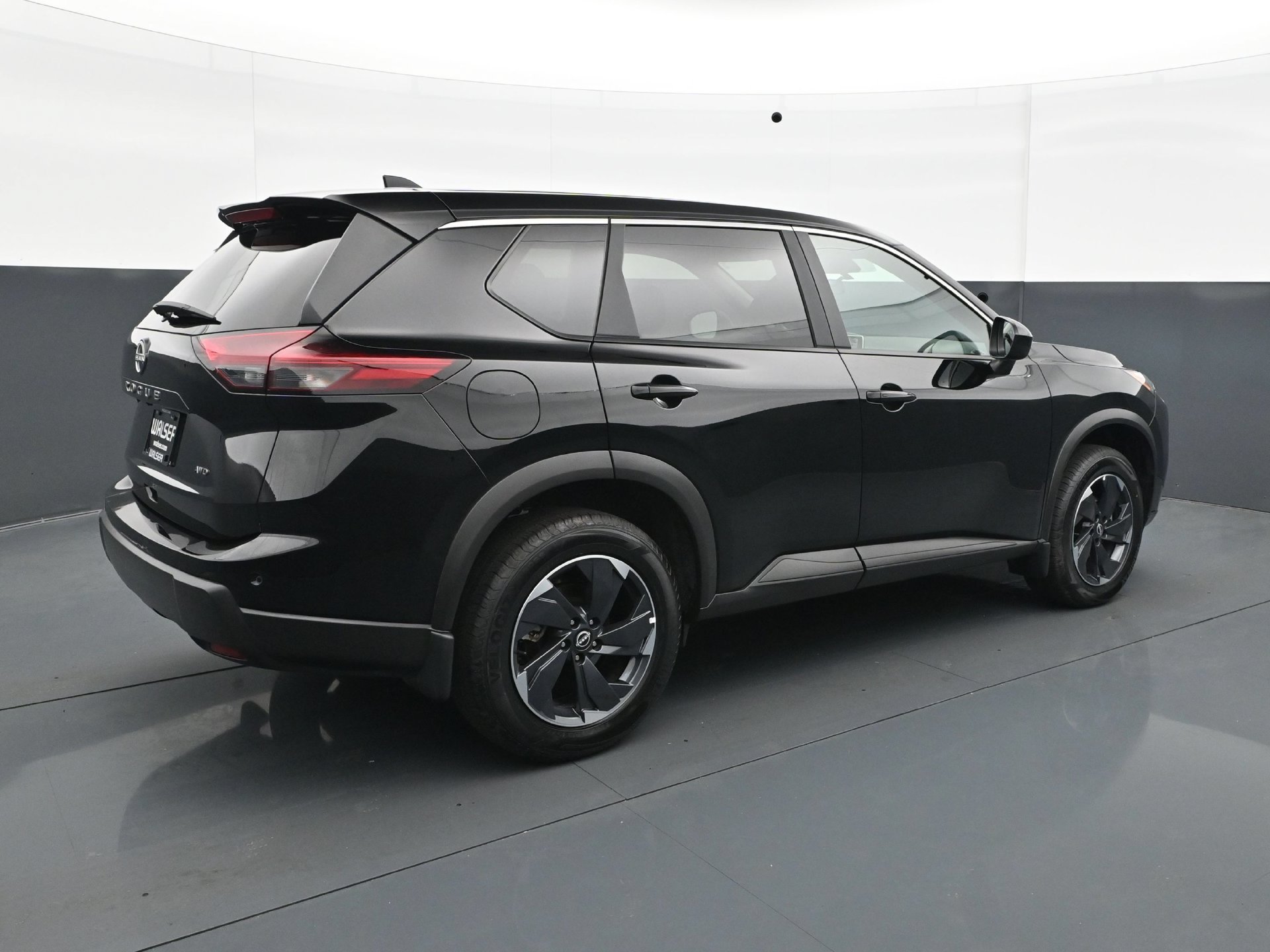Used 2026 Nissan Rogue SV AWD/4WD image 7