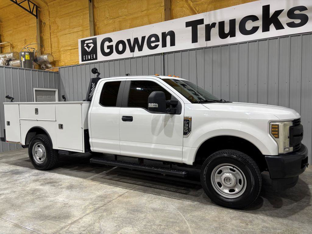 Used 2019 Ford F350 XL w/ Power Equipment Group AWD/4WD image 3