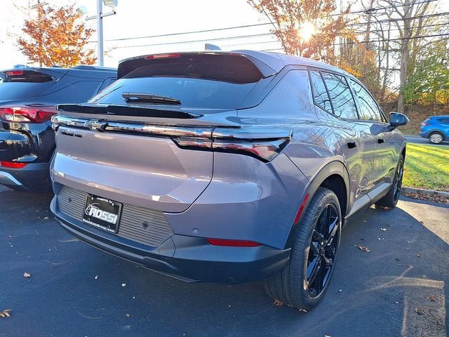 New 2026 Chevrolet Equinox EV LT w/ Comfort Package AWD/4WD image 3