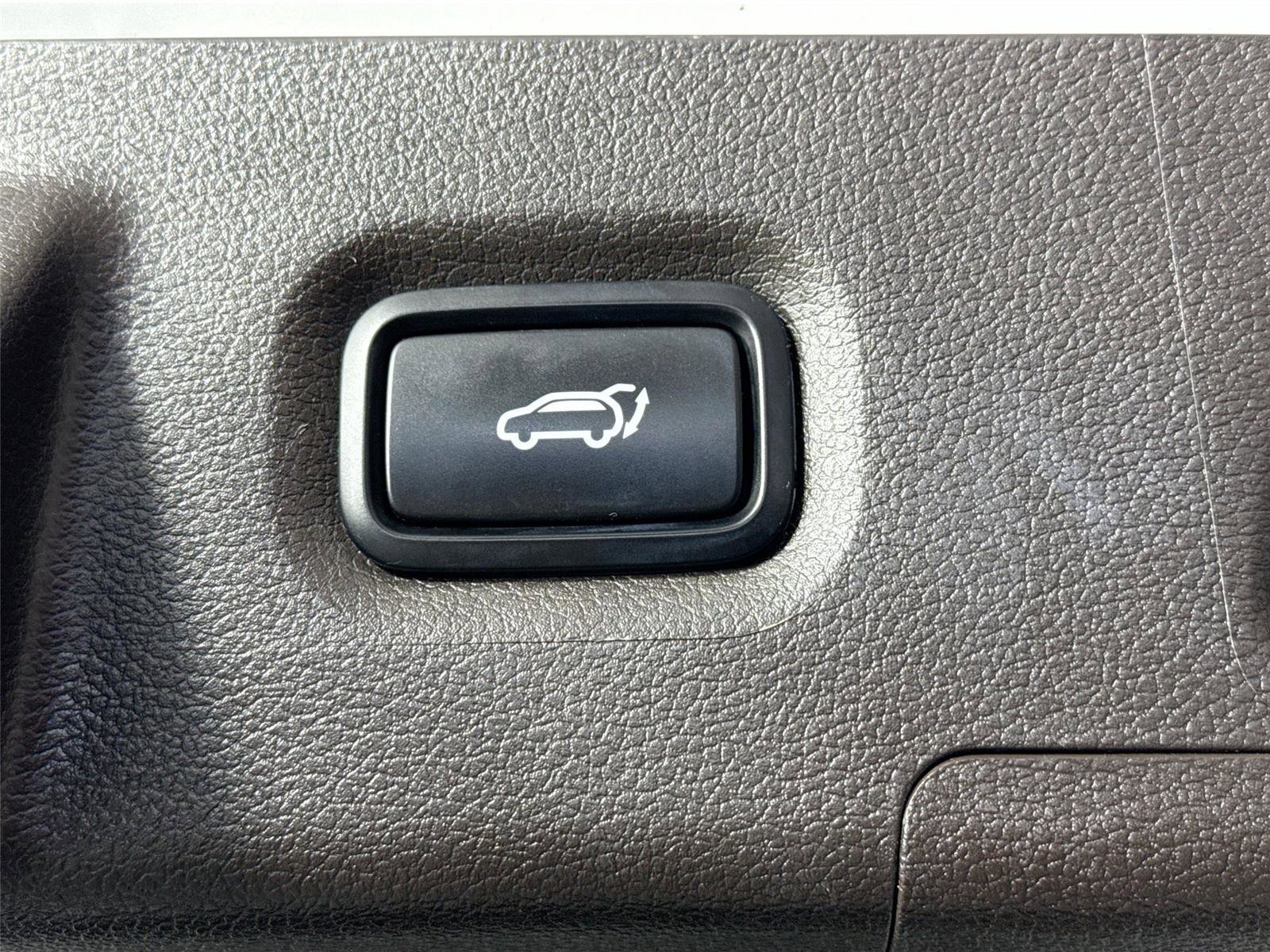 Used 2022 Hyundai Santa Fe SEL Premium AWD/4WD image 41