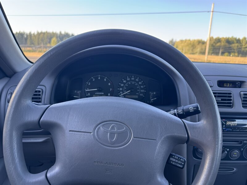 Used 1998 Toyota Corolla LE FWD image 17