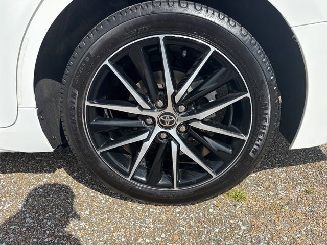 Used 2022 Toyota Camry SE image 9