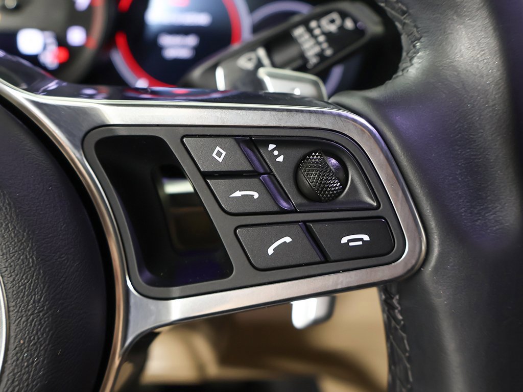 Used 2020 Porsche Cayenne image 47