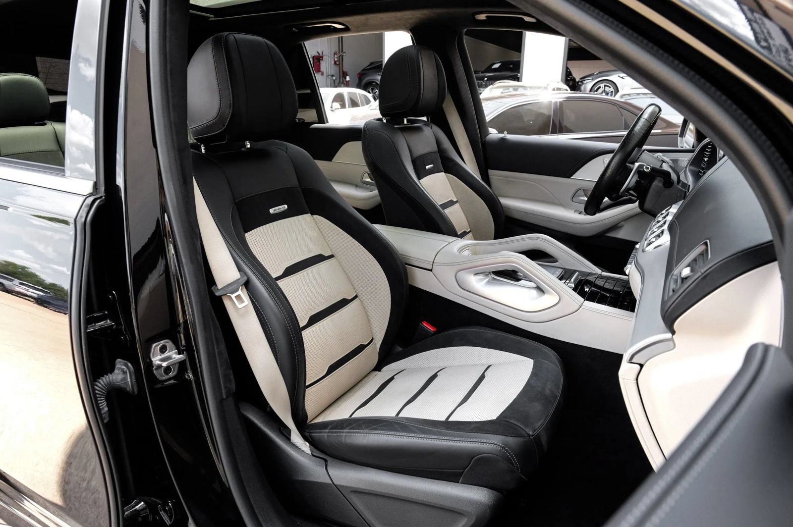 Used 2024 Mercedes-Benz GLE 63 AMG S image 38
