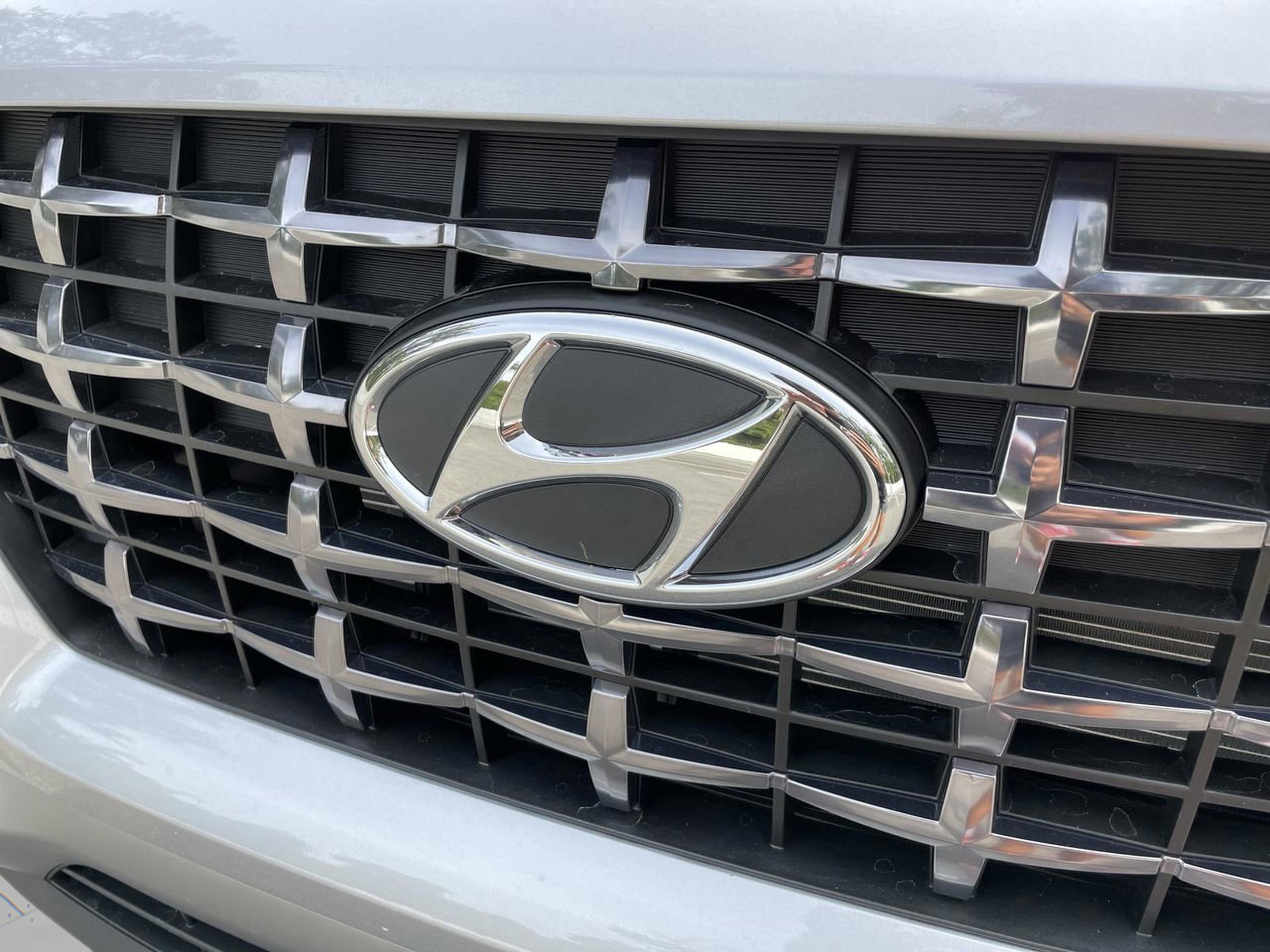 New 2026 Hyundai Venue SEL FWD image 23