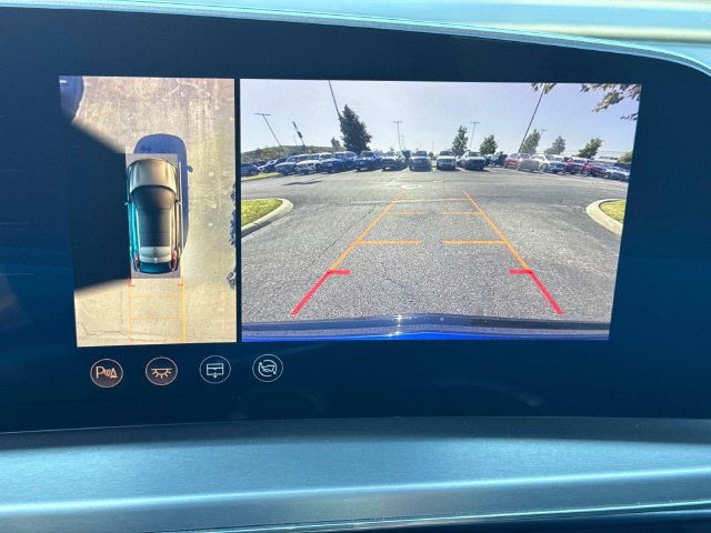 Certified 2024 Cadillac Lyriq Sport AWD/4WD image 22