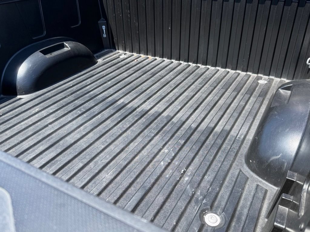 Used 2022 Toyota Tundra Limited RWD image 8
