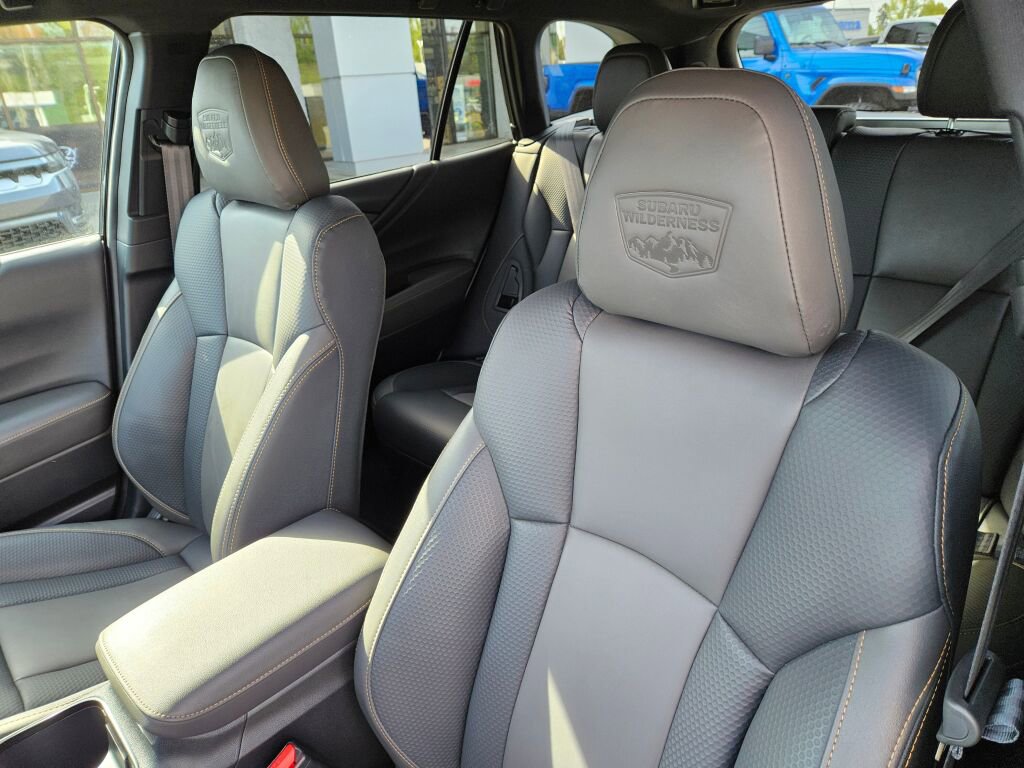 Used 2025 Subaru Outback Wilderness AWD/4WD image 19