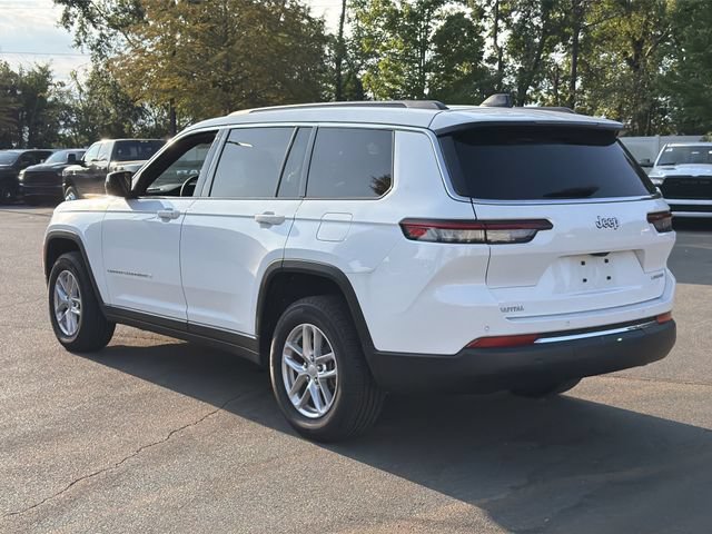 Used 2025 Jeep Grand Cherokee L Laredo RWD image 11