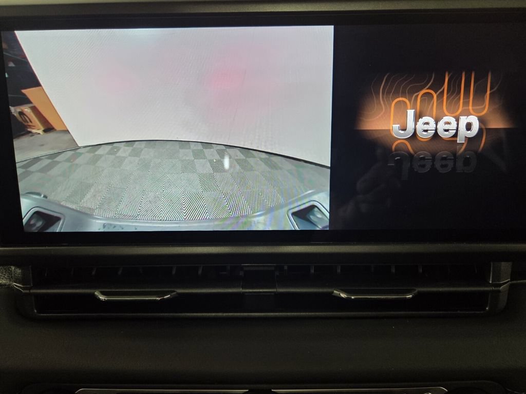 New 2026 Jeep Gladiator Sport AWD/4WD image 10
