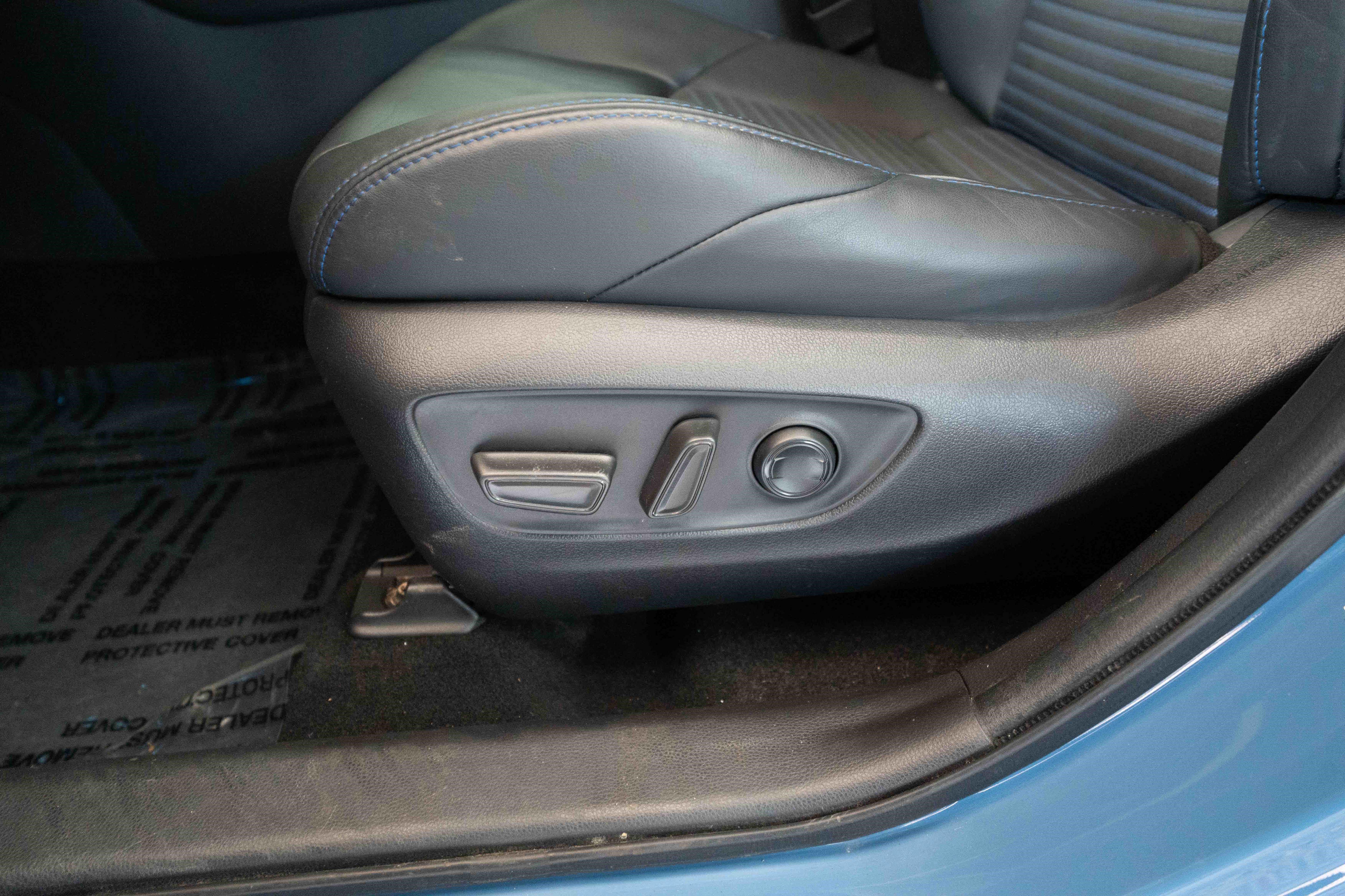 Used 2022 Toyota RAV4 XSE AWD/4WD image 12