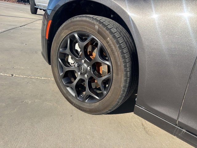 Certified 2022 Chrysler 300 Touring L w/ Comfort Group image 8