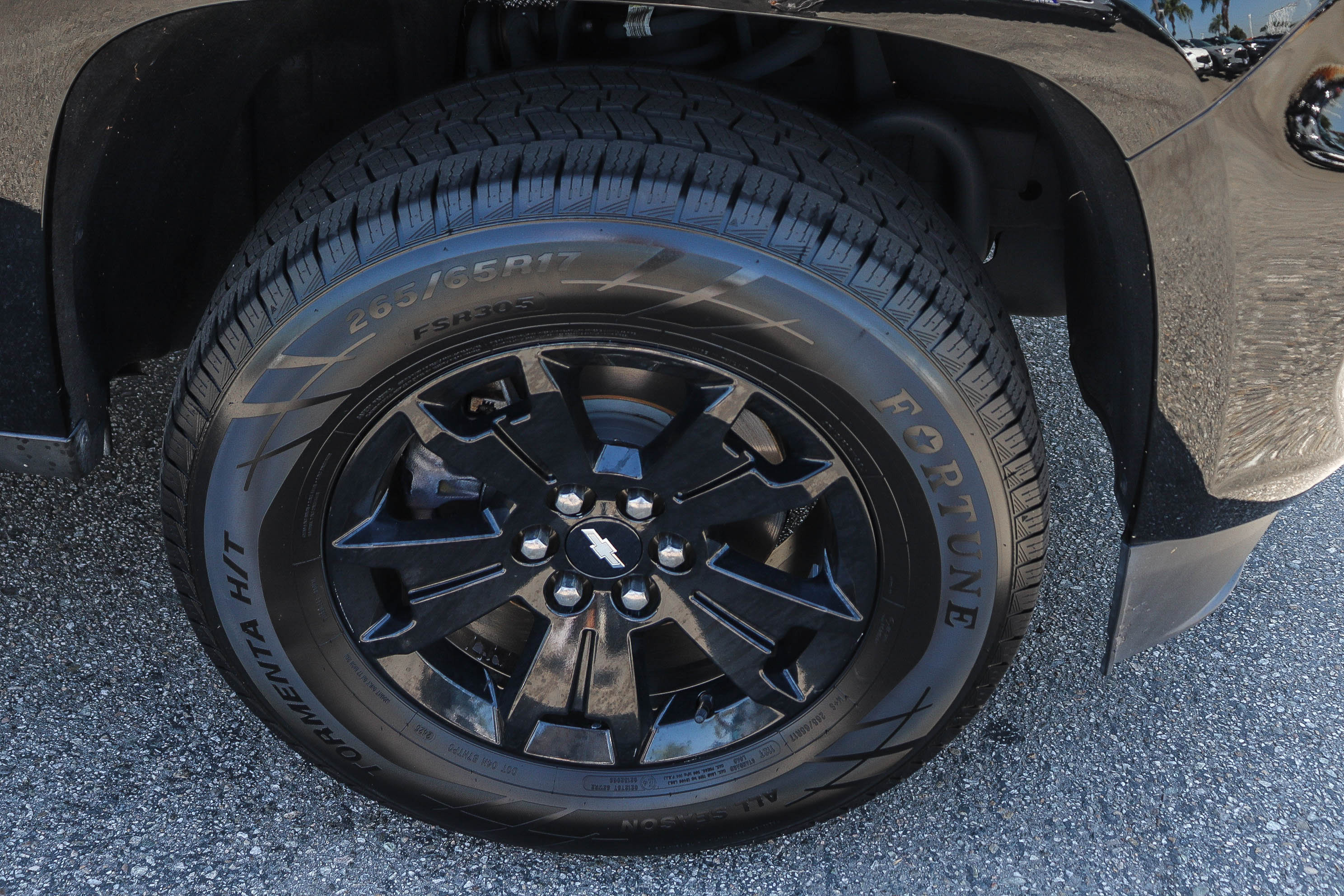 Used 2022 Chevrolet Colorado Z71 w/ Z71 Midnight Edition AWD/4WD image 7