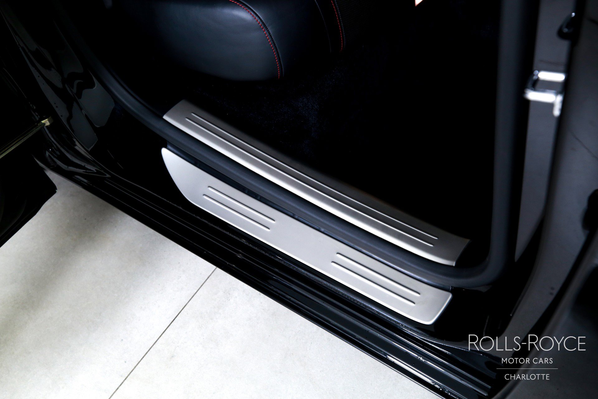 Used 2019 Rolls-Royce Ghost image 25