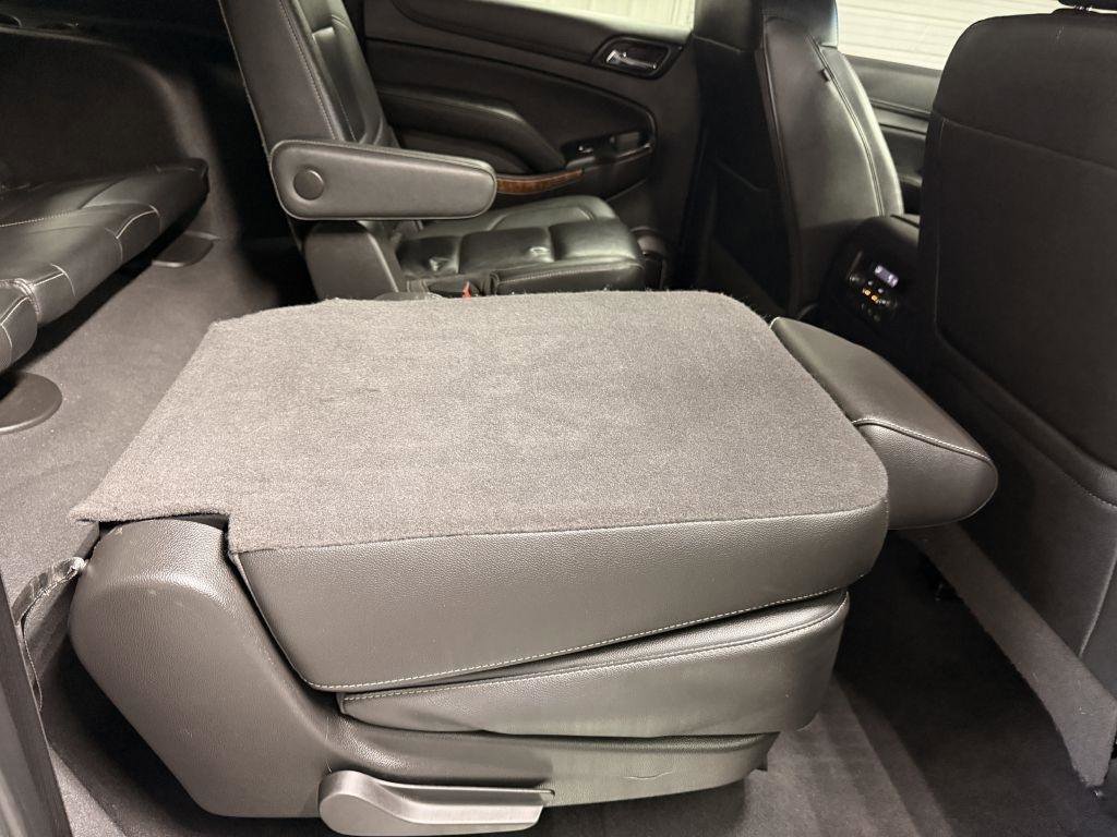 Used 2019 Chevrolet Suburban Premier image 38