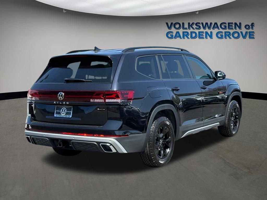 New 2026 Volkswagen Atlas Peak Edition AWD/4WD image 7