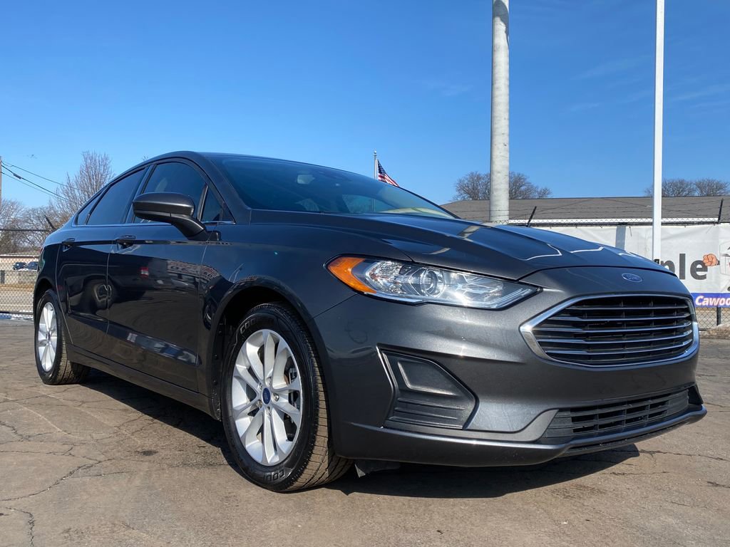Used 2020 Ford Fusion SE image 29