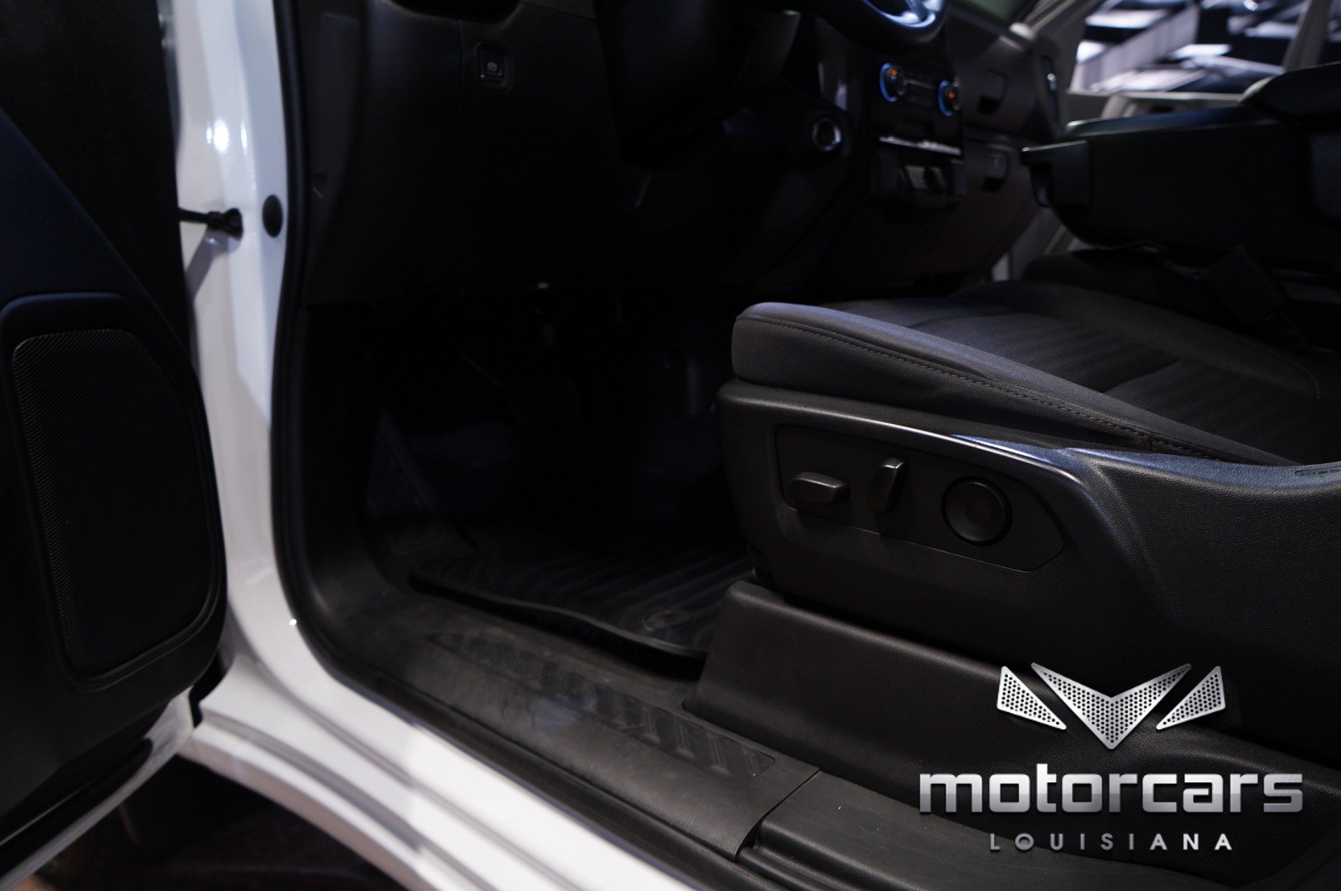 Used 2022 Chevrolet Silverado 1500 Custom RWD image 38