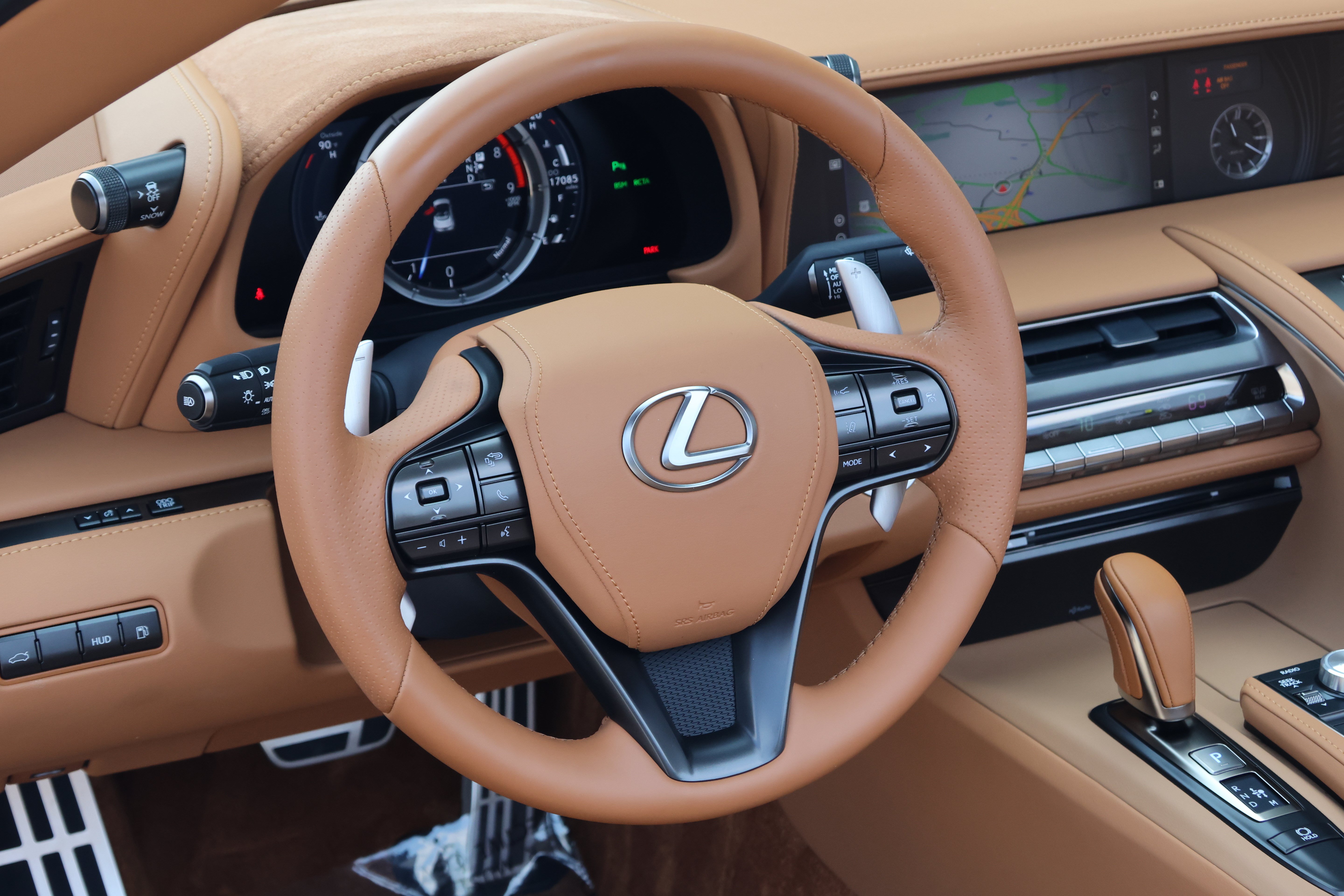 Used 2021 Lexus LC 500 Convertible w/ Touring Package RWD image 17