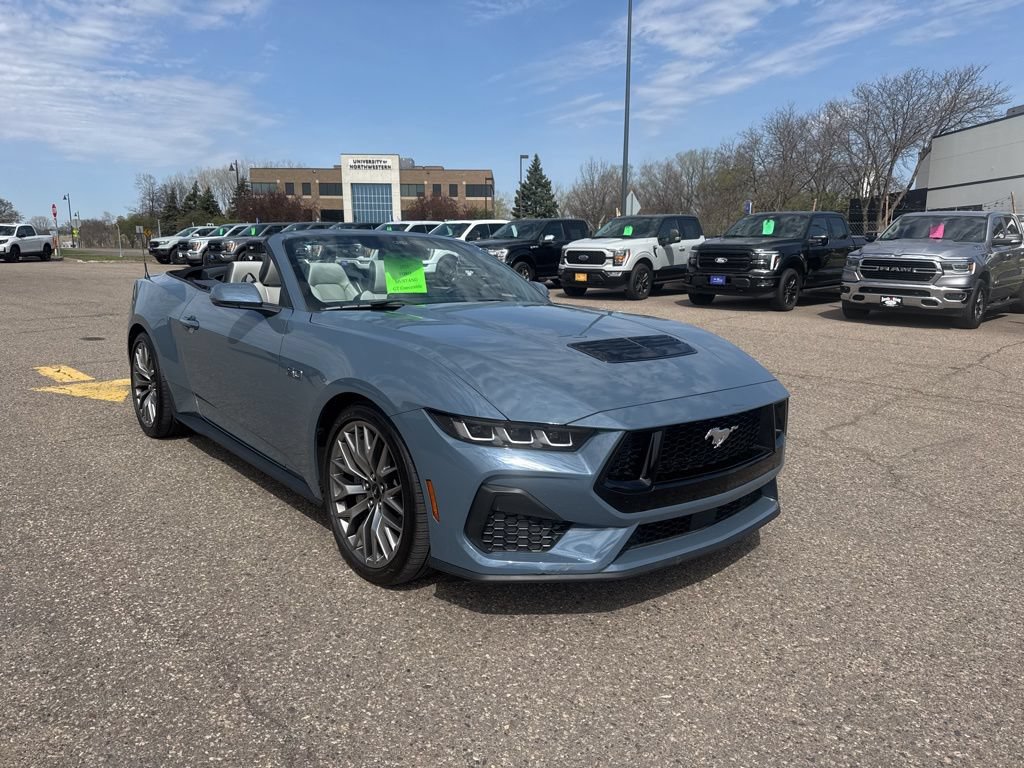 Used 2025 Ford Mustang GT Premium RWD image 1