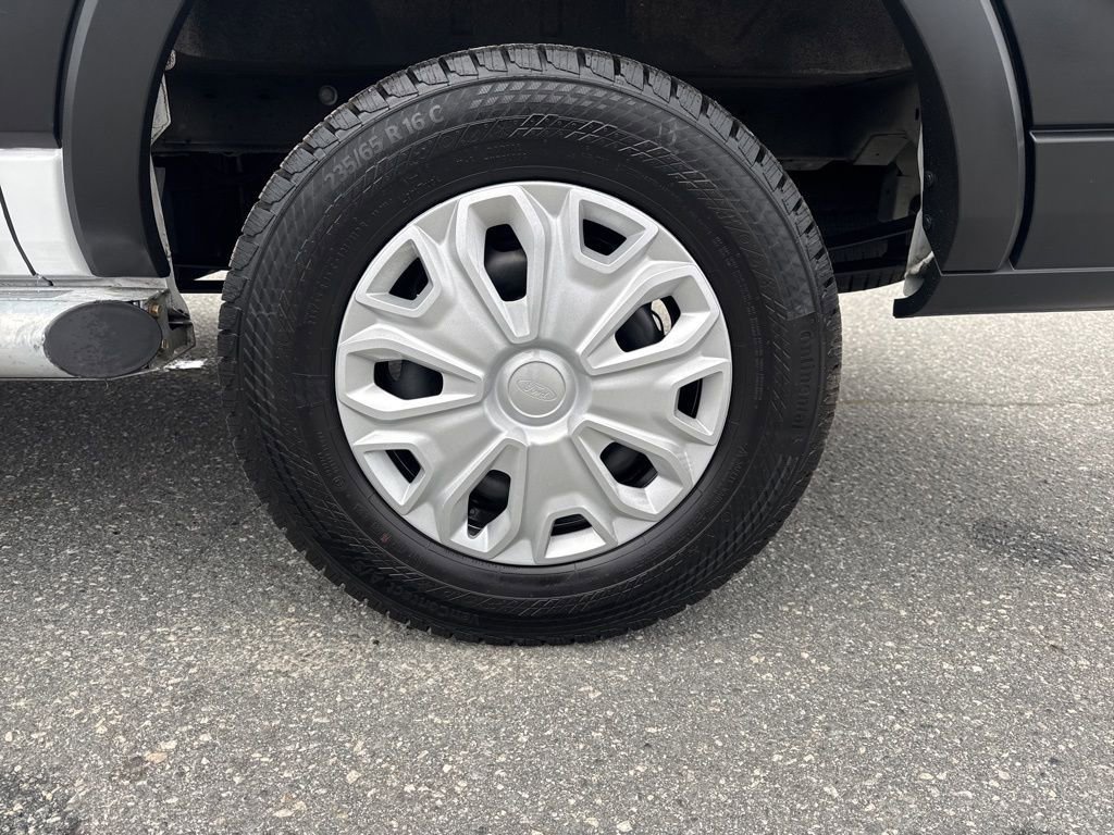 Used 2024 Ford Transit 250 Low Roof w/ Exterior Upgrade Package image 23