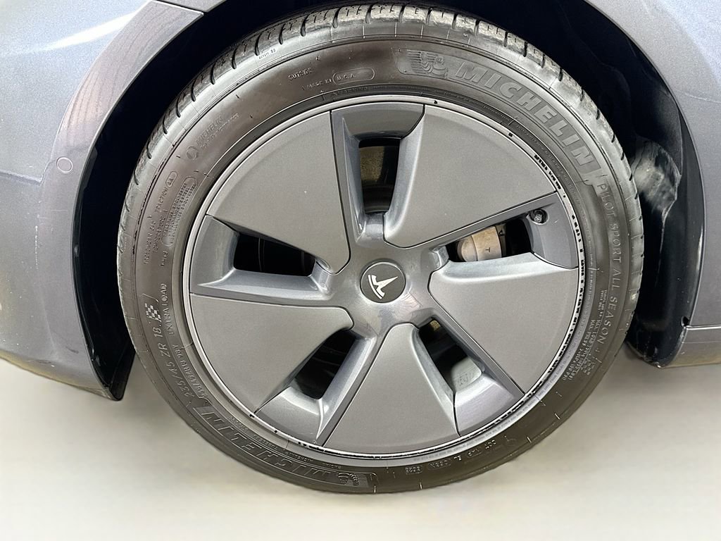 Used 2022 Tesla Model 3 Long Range AWD/4WD image 36