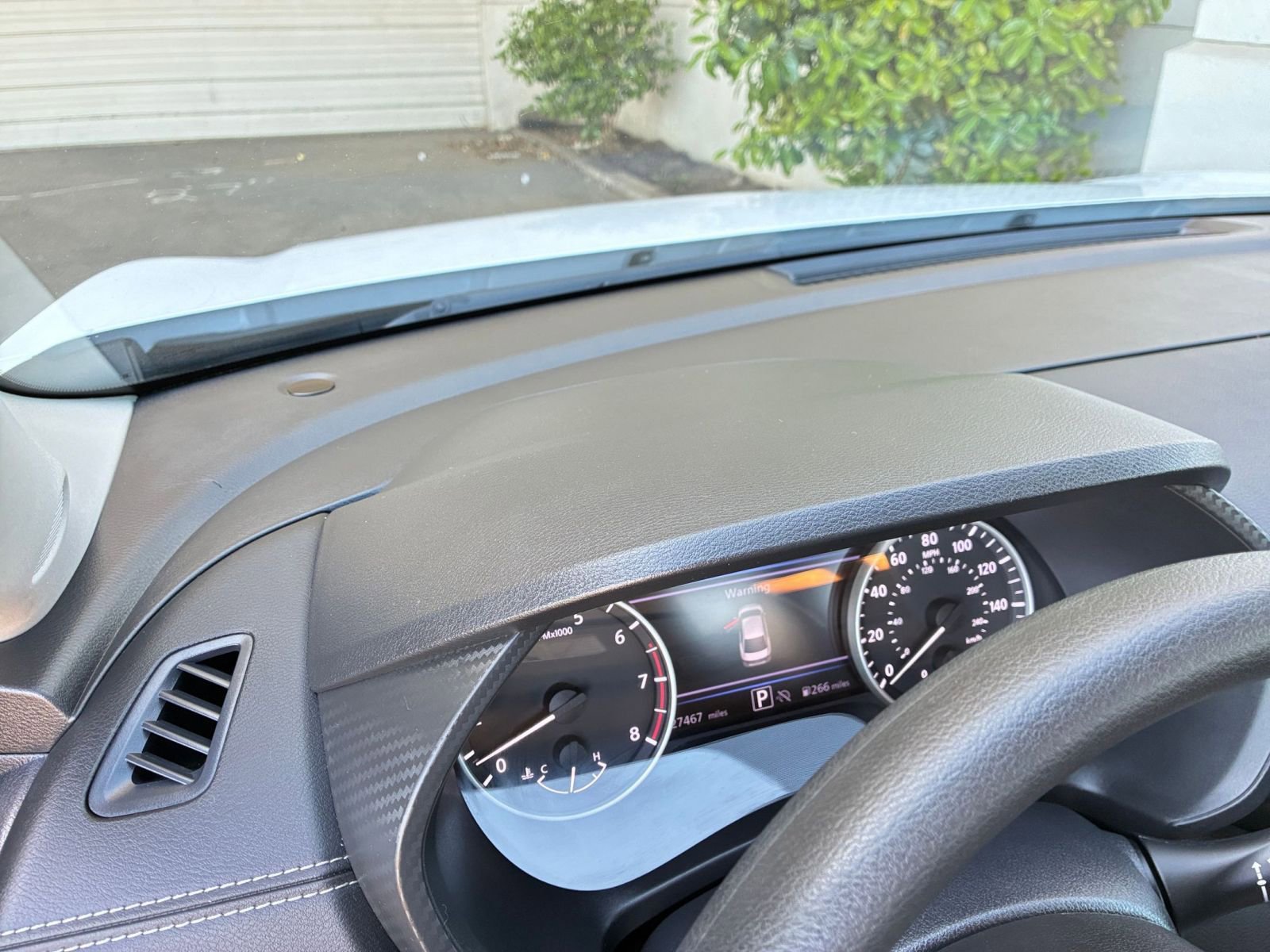 Used 2025 Nissan Sentra SV FWD image 33
