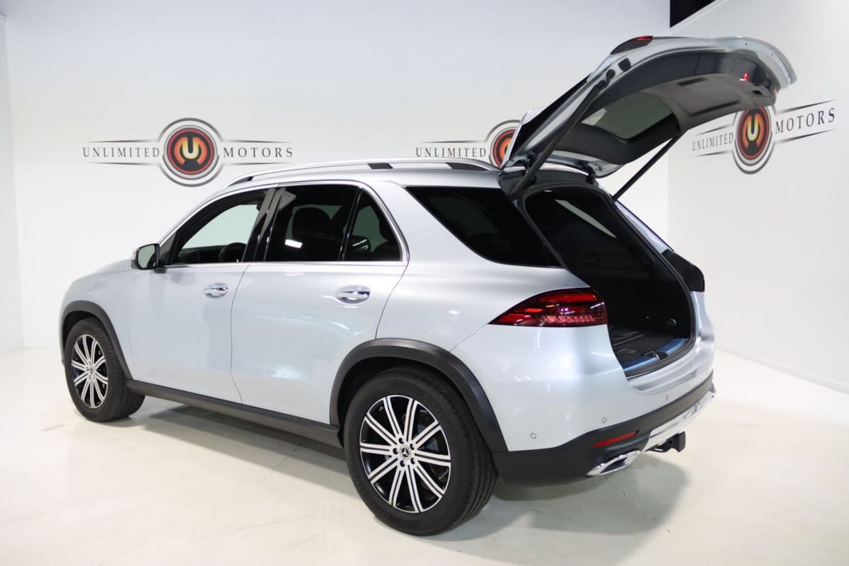 Used 2025 Mercedes-Benz GLE 350 4MATIC w/ Winter Package image 34