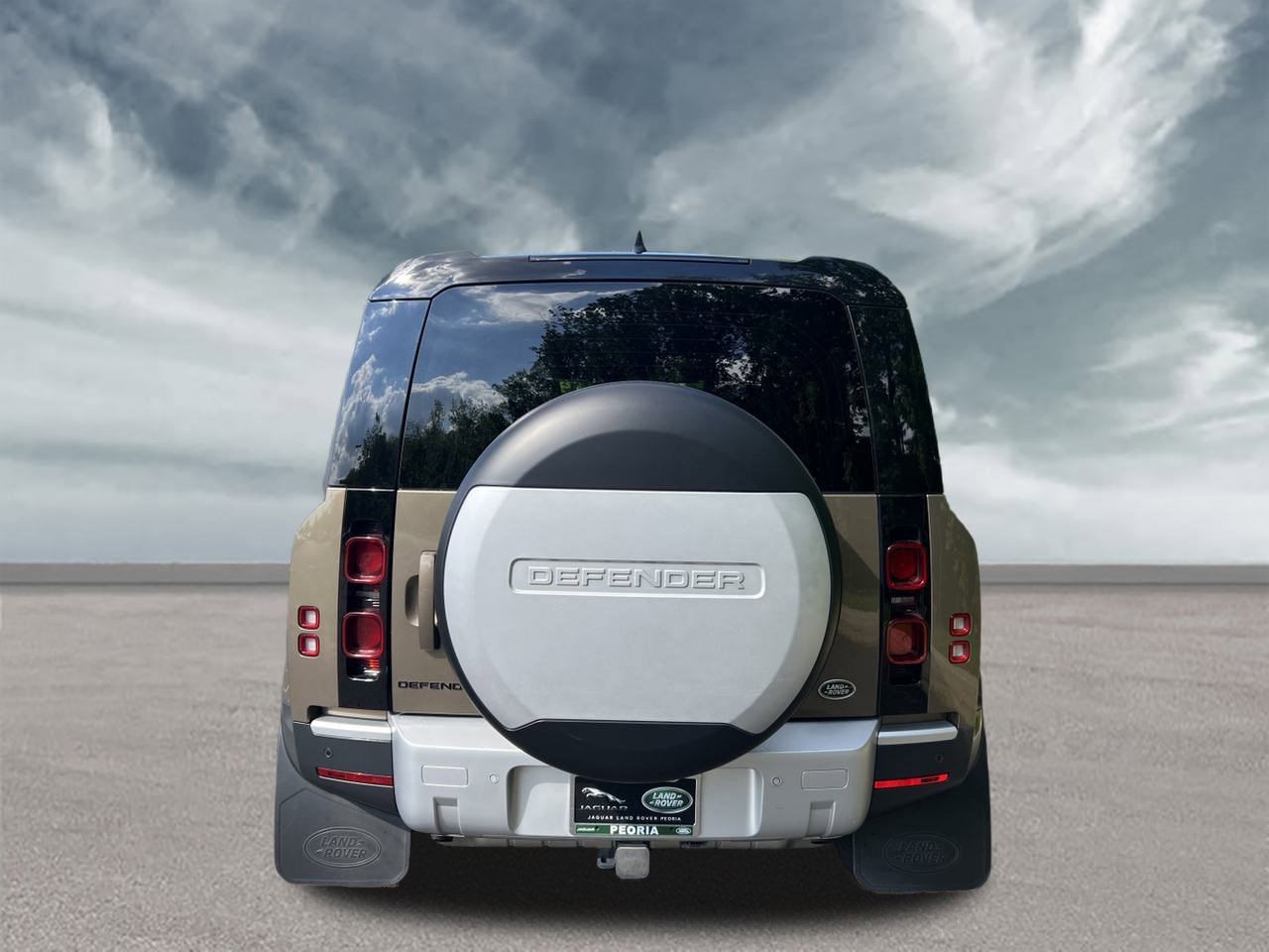 Used 2023 Land Rover Defender 110 S image 4