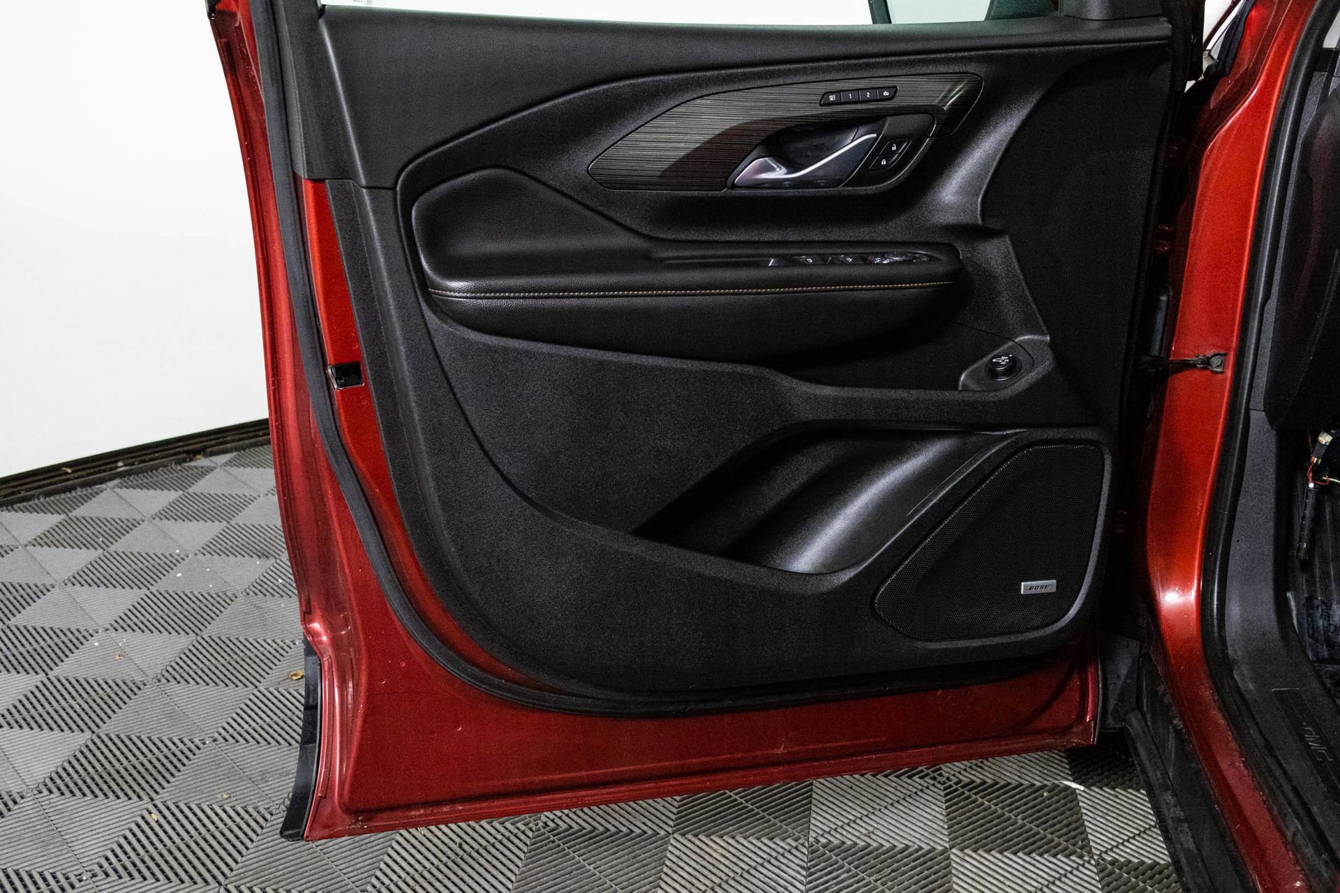 Used 2019 GMC Terrain SLT w/ Preferred Package image 35