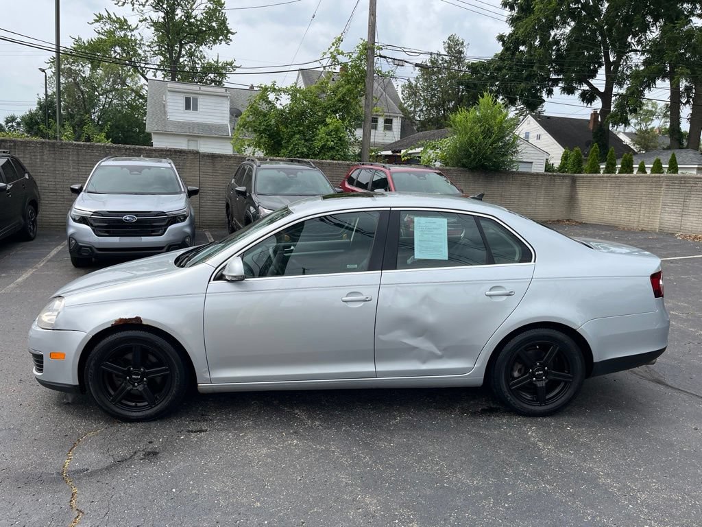Used 2009 Volkswagen Jetta SE FWD image 9
