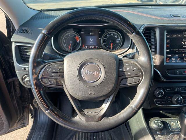 Certified 2019 Jeep Cherokee Trailhawk AWD/4WD image 11