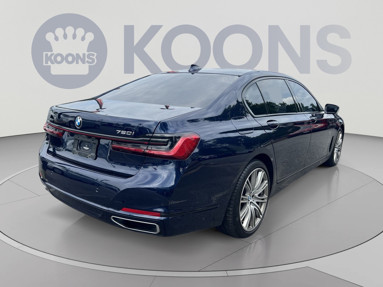 Used 2022 BMW 750i xDrive w/ Executive Package AWD/4WD image 7