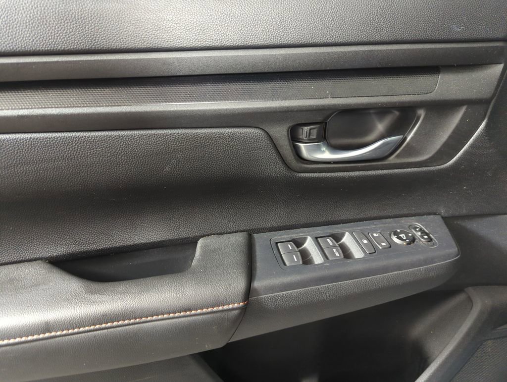 Certified 2025 Honda CR-V Sport image 10