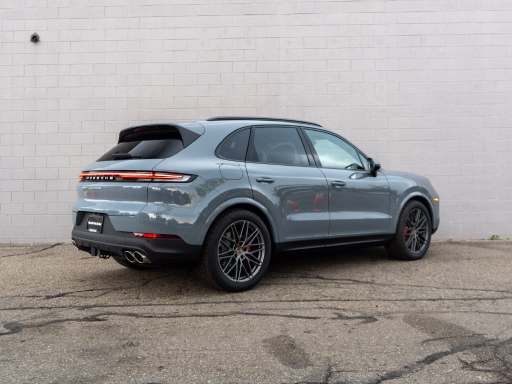 New 2026 Porsche Cayenne S AWD/4WD image 7