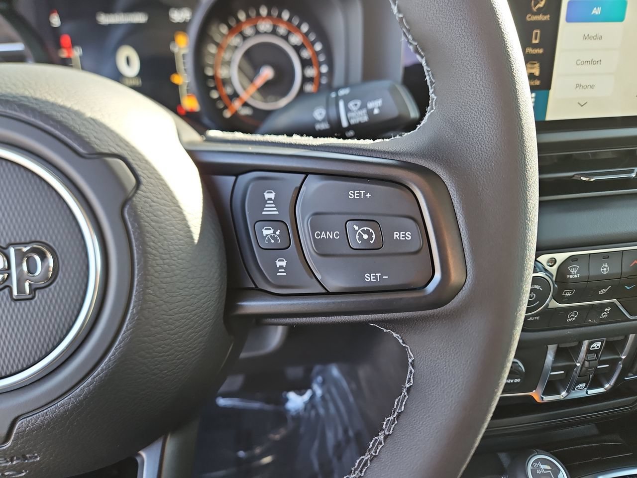 New 2026 Jeep Gladiator Sport AWD/4WD image 27